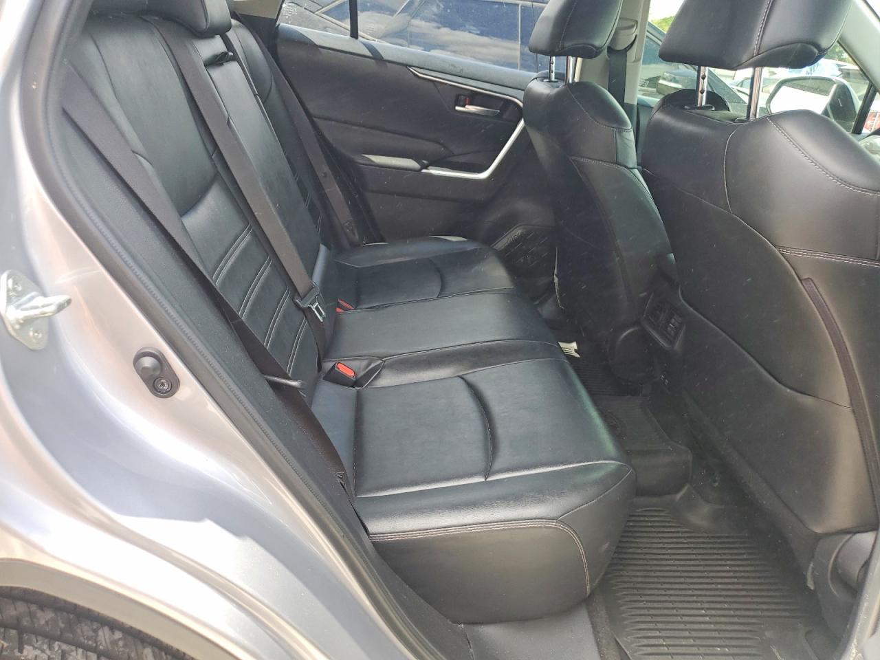 Toyota RAV4 Xle Premium