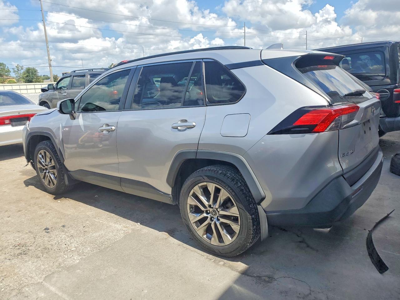 Toyota RAV4 Xle Premium