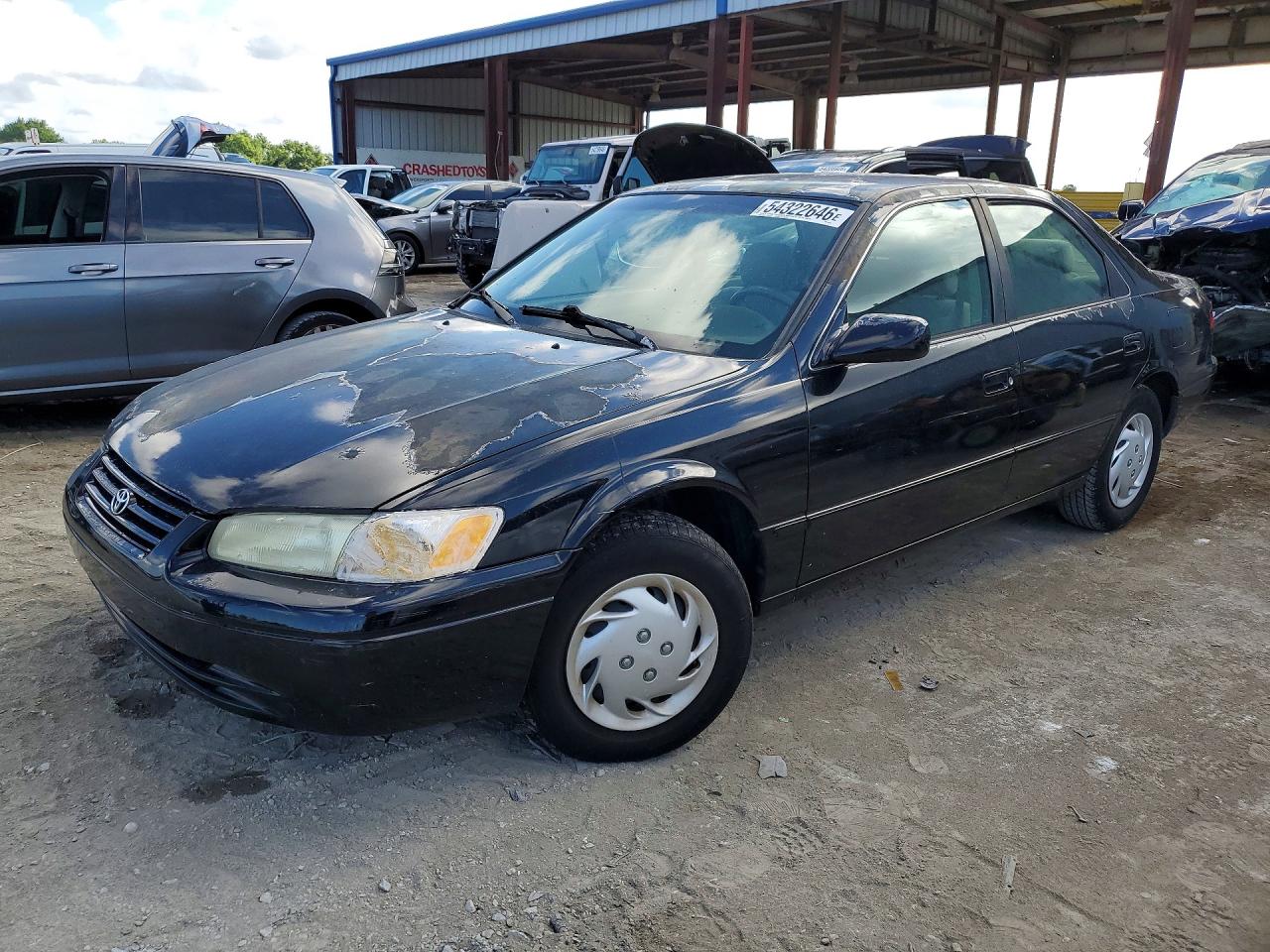 Salvage Toyota Camry Image