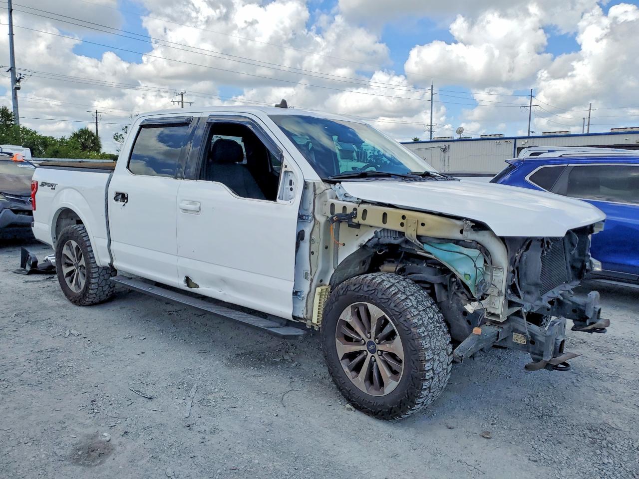 Ford F-150 Supercrew
