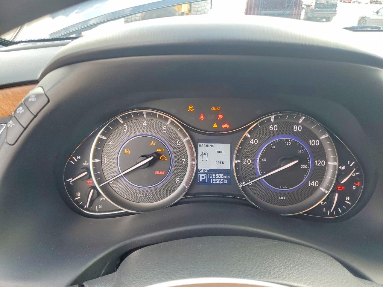 INFINITI Qx Base