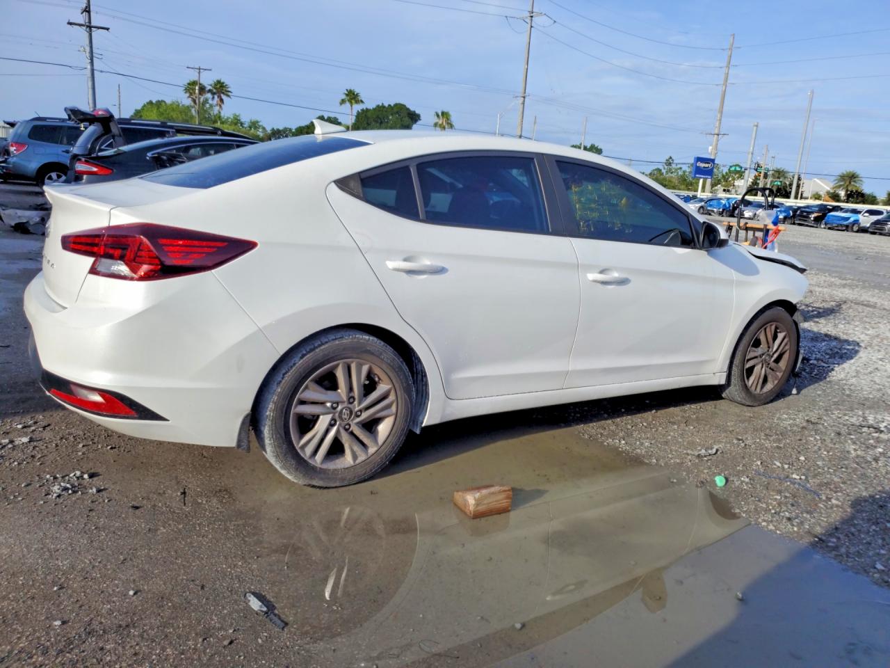 Hyundai ELANTRA Sel