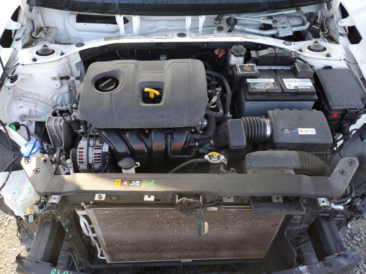 Hyundai ELANTRA Sel