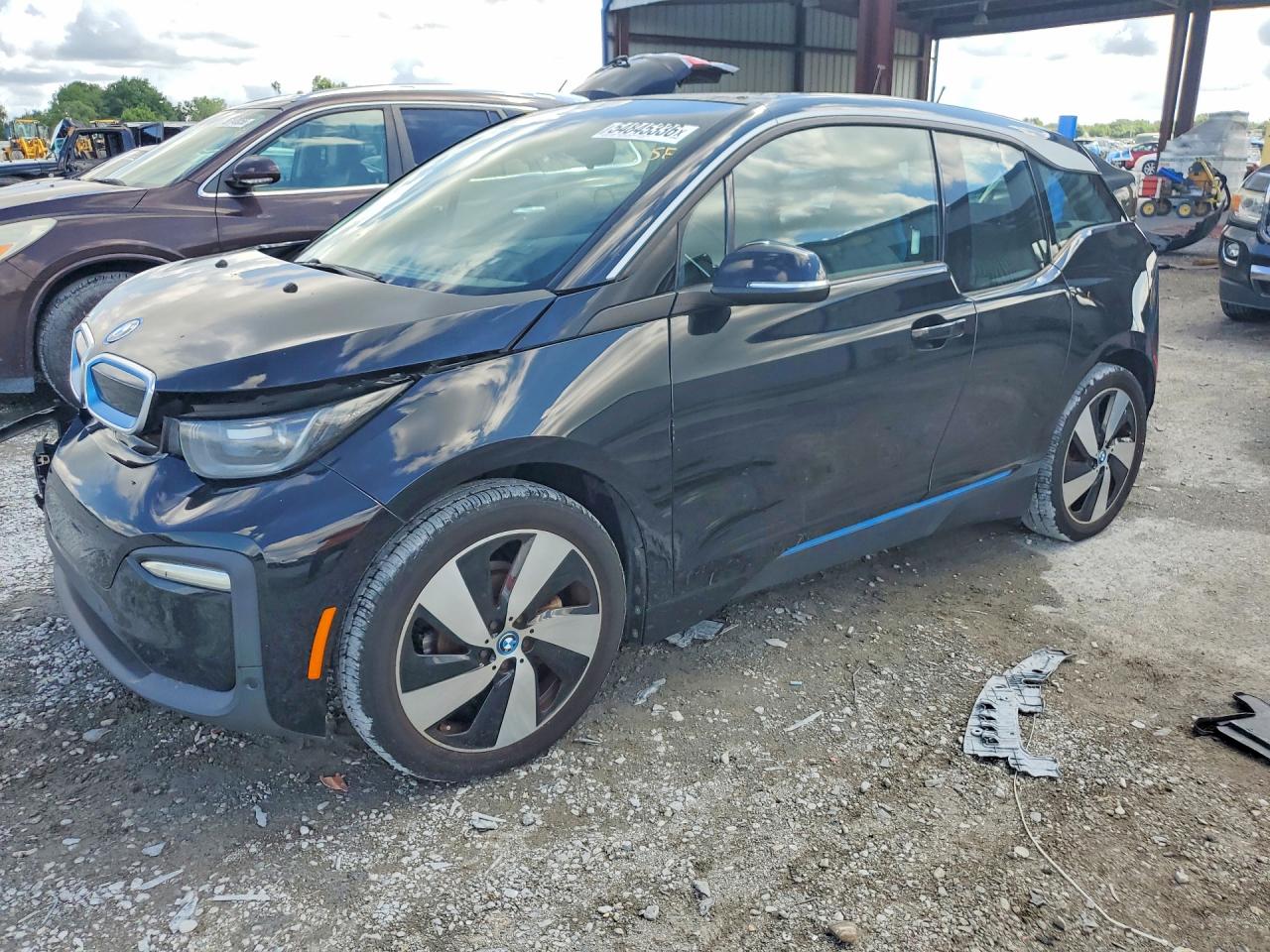 Salvage BMW i-Series Image