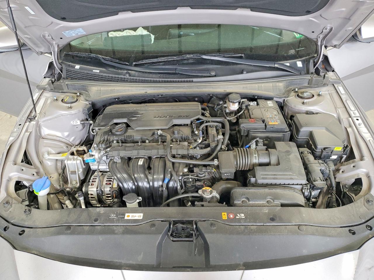 Hyundai ELANTRA Sel