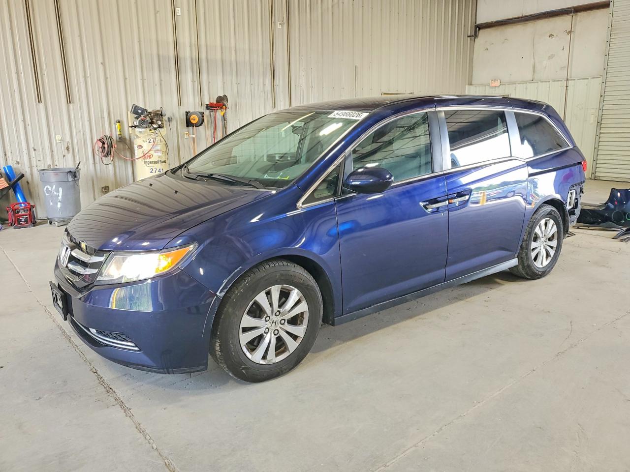 Salvage Honda Odyssey Image
