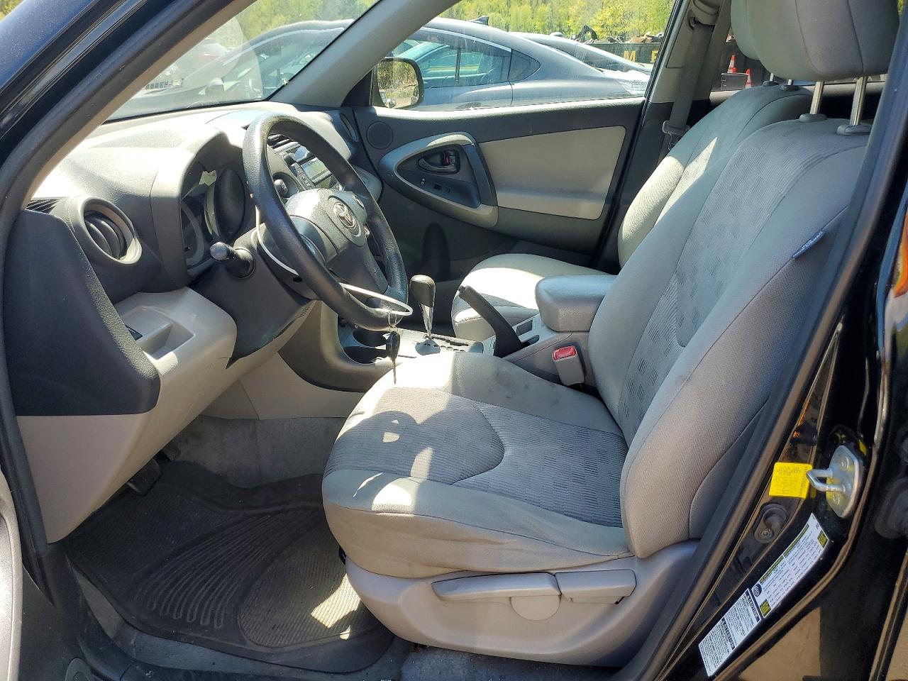 Toyota RAV4 Base