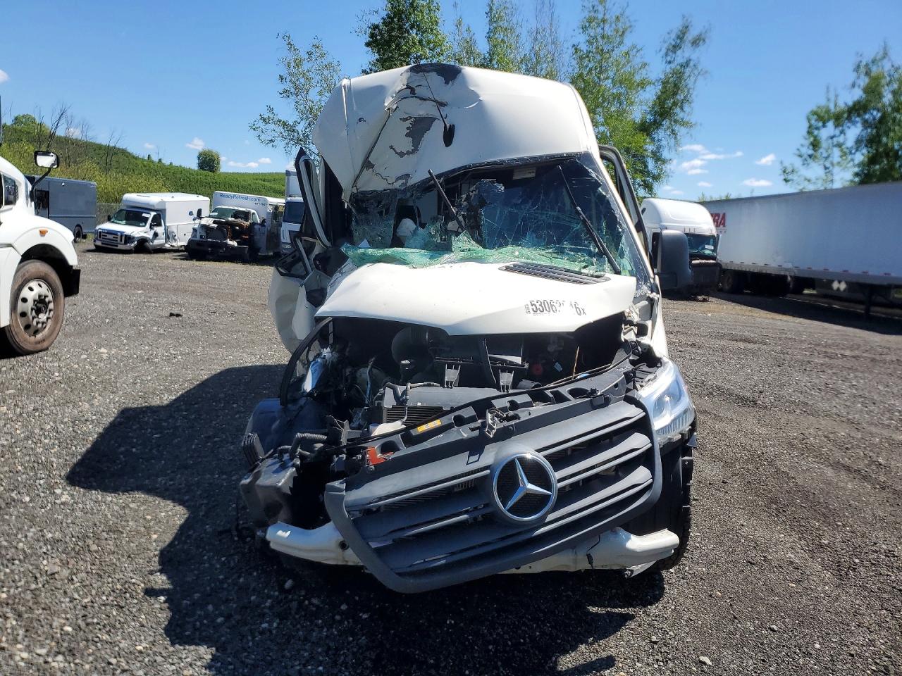 Mercedes-Benz Sprinter 2500
