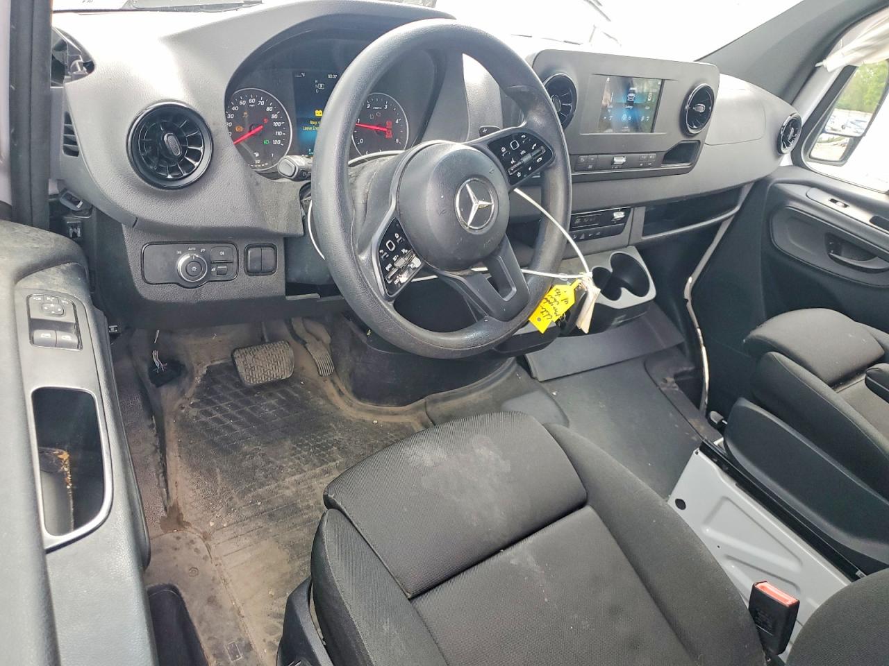 Mercedes-Benz Sprinter 2500