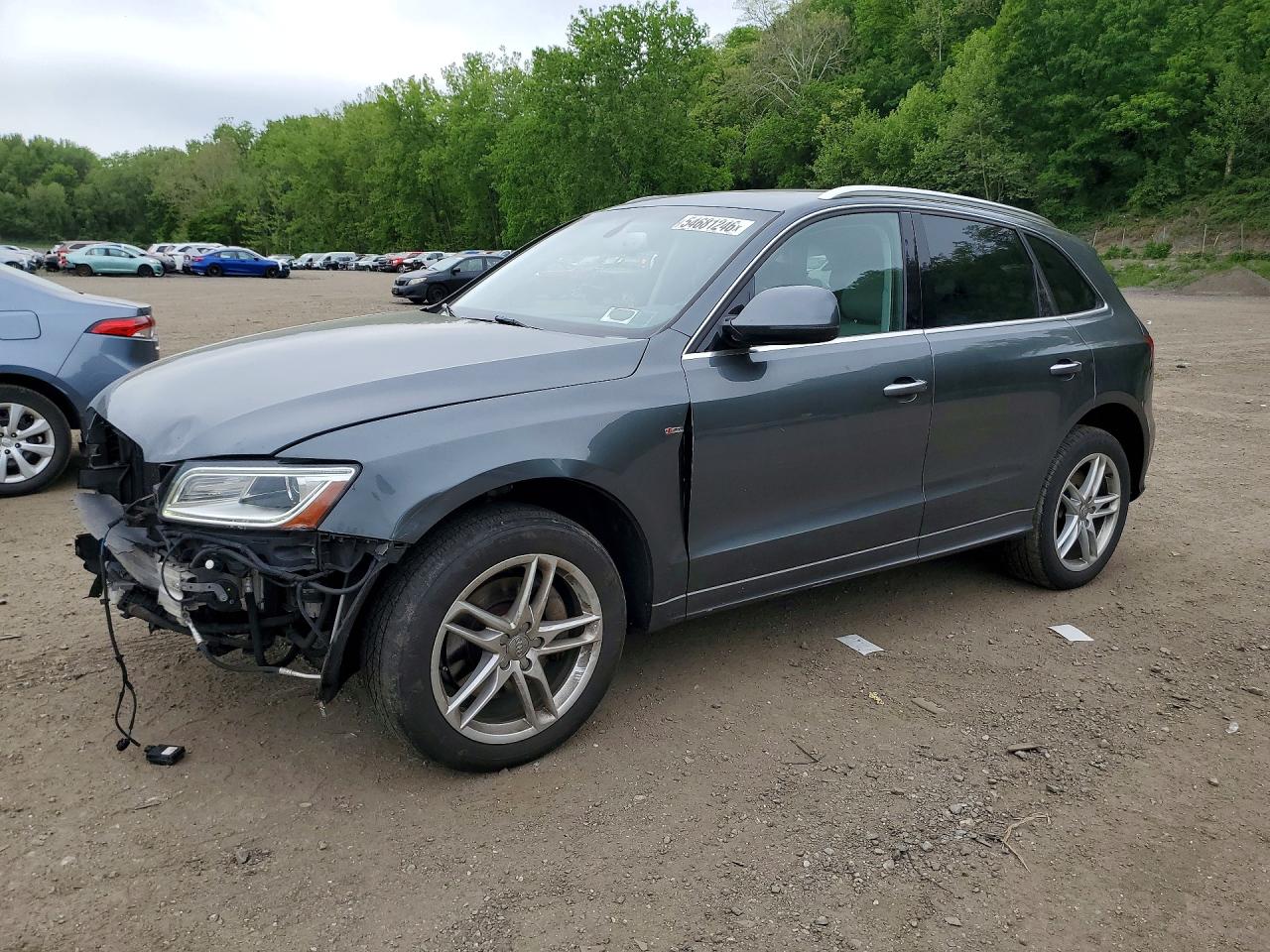 Salvage Audi Q5 Image