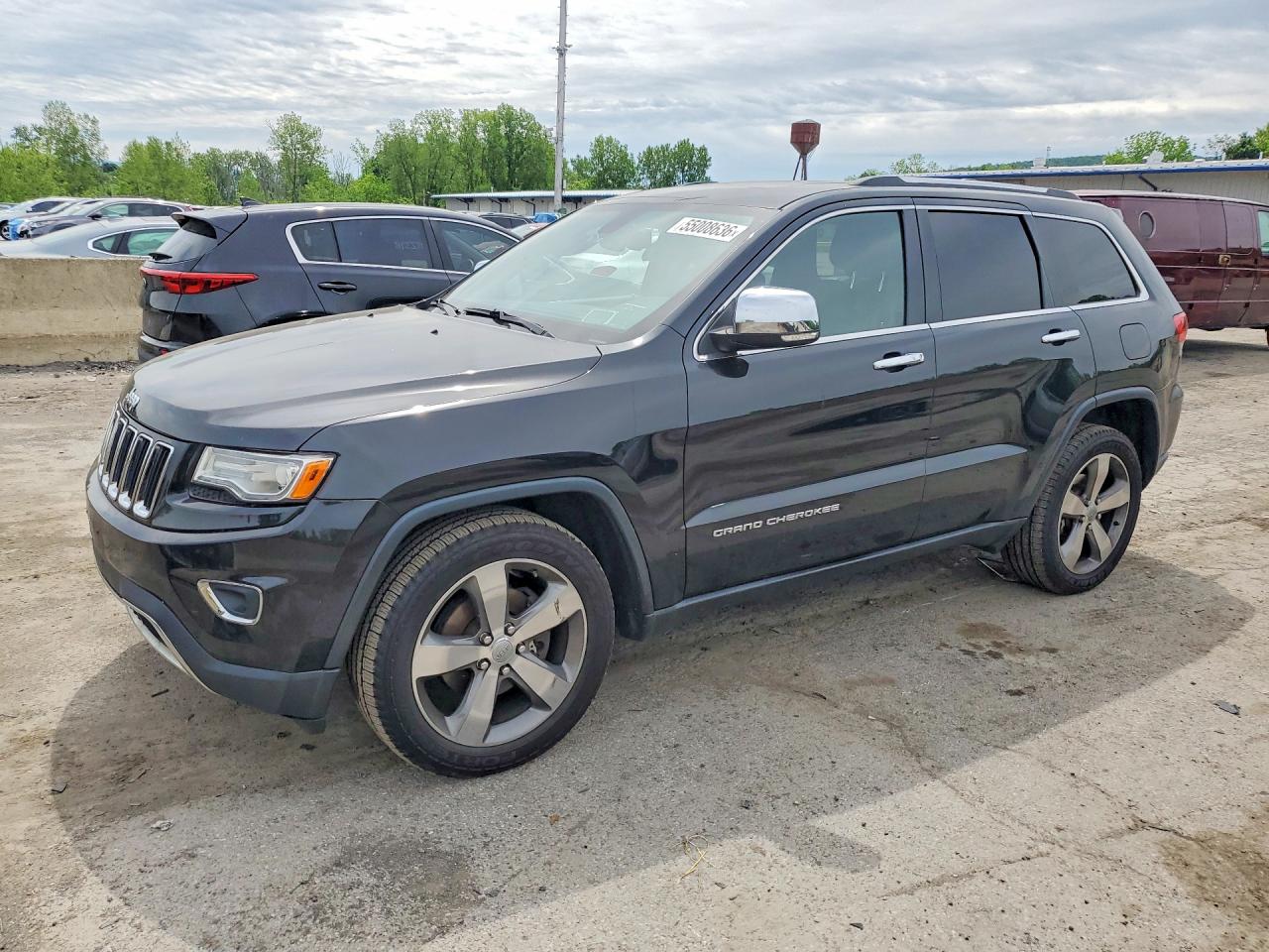Salvage Jeep Cherokee Image