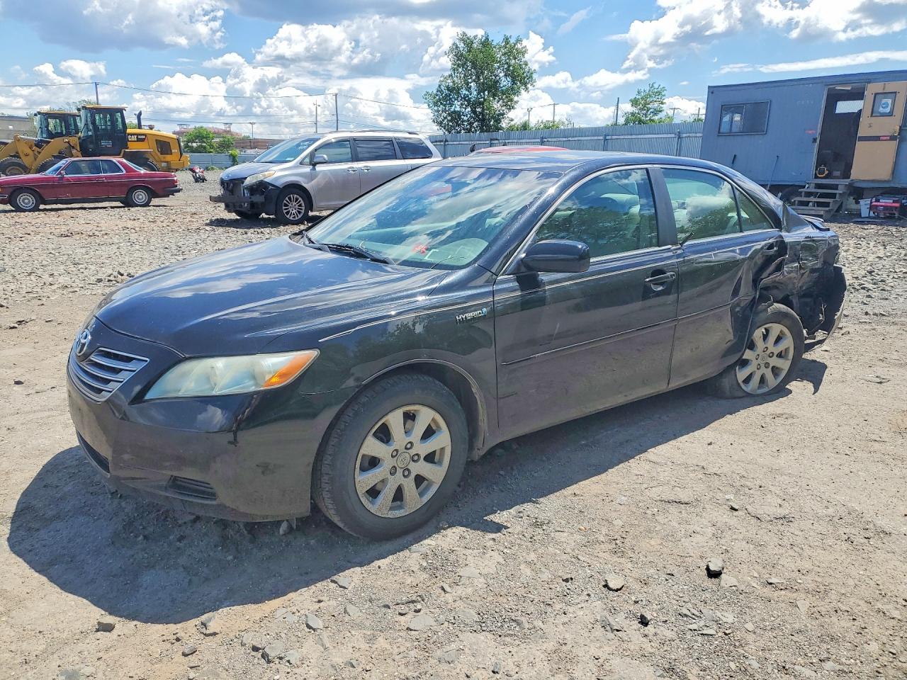 Salvage Toyota Camry Image