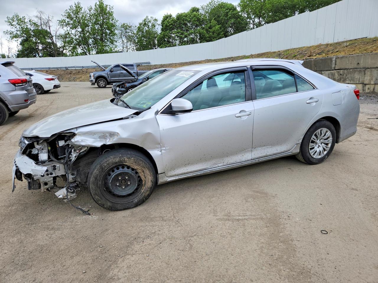 Salvage Toyota Camry Image