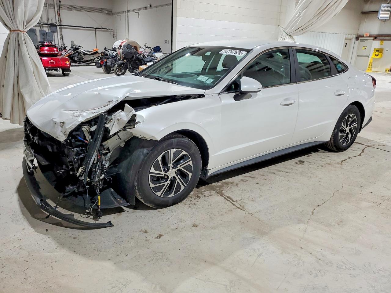 Salvage Hyundai SONATA Image