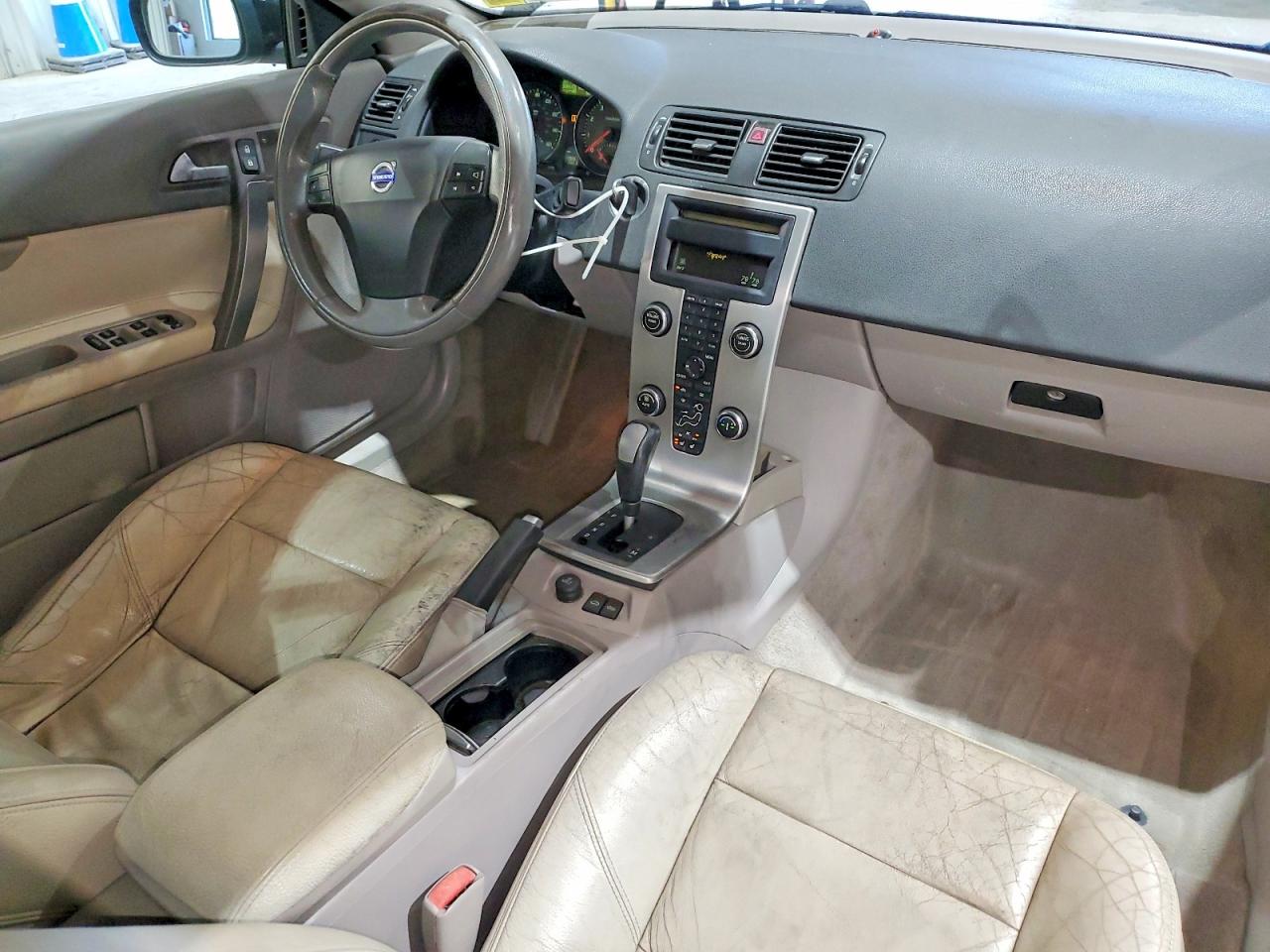 Volvo C70 T5