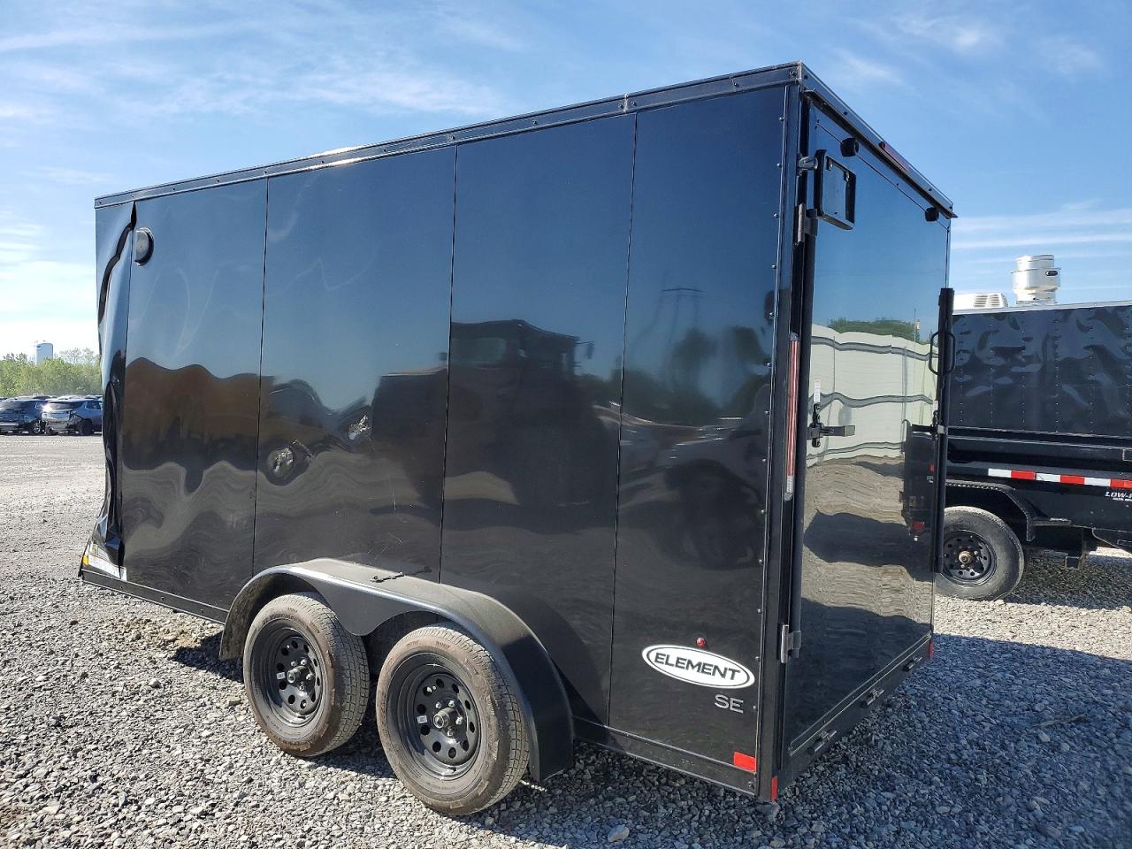 Look Trailer Other