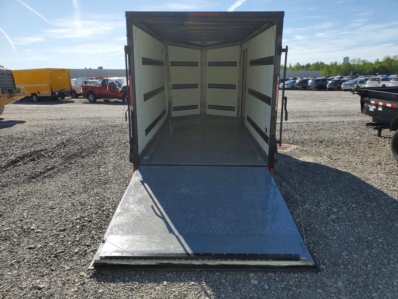 Look Trailer Other