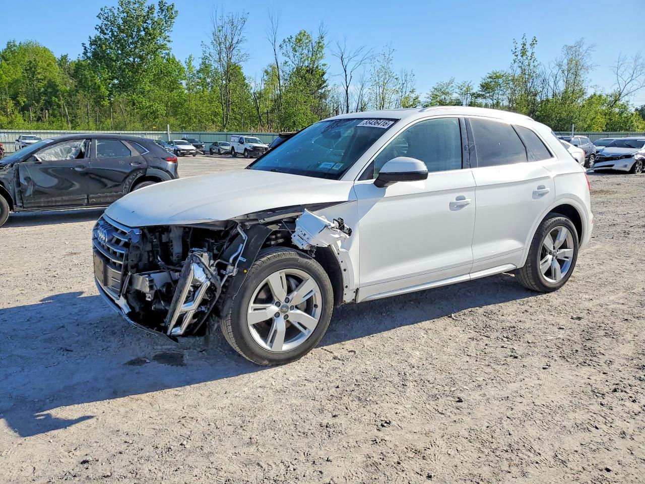 Salvage Audi Q5 Image