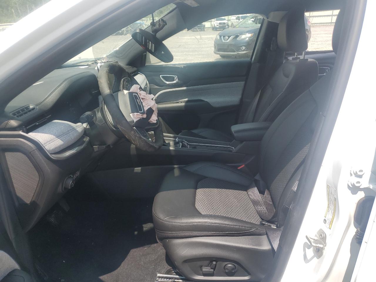 Jeep Compass Latitude