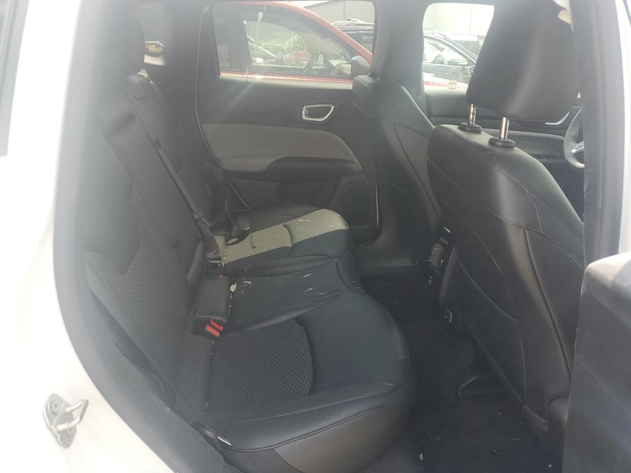 Jeep Compass Latitude