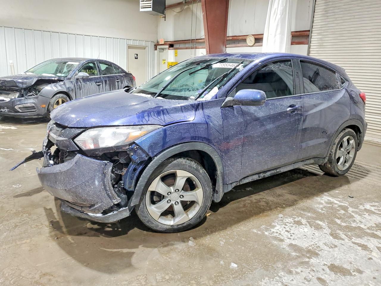 Salvage Honda HR-V Image