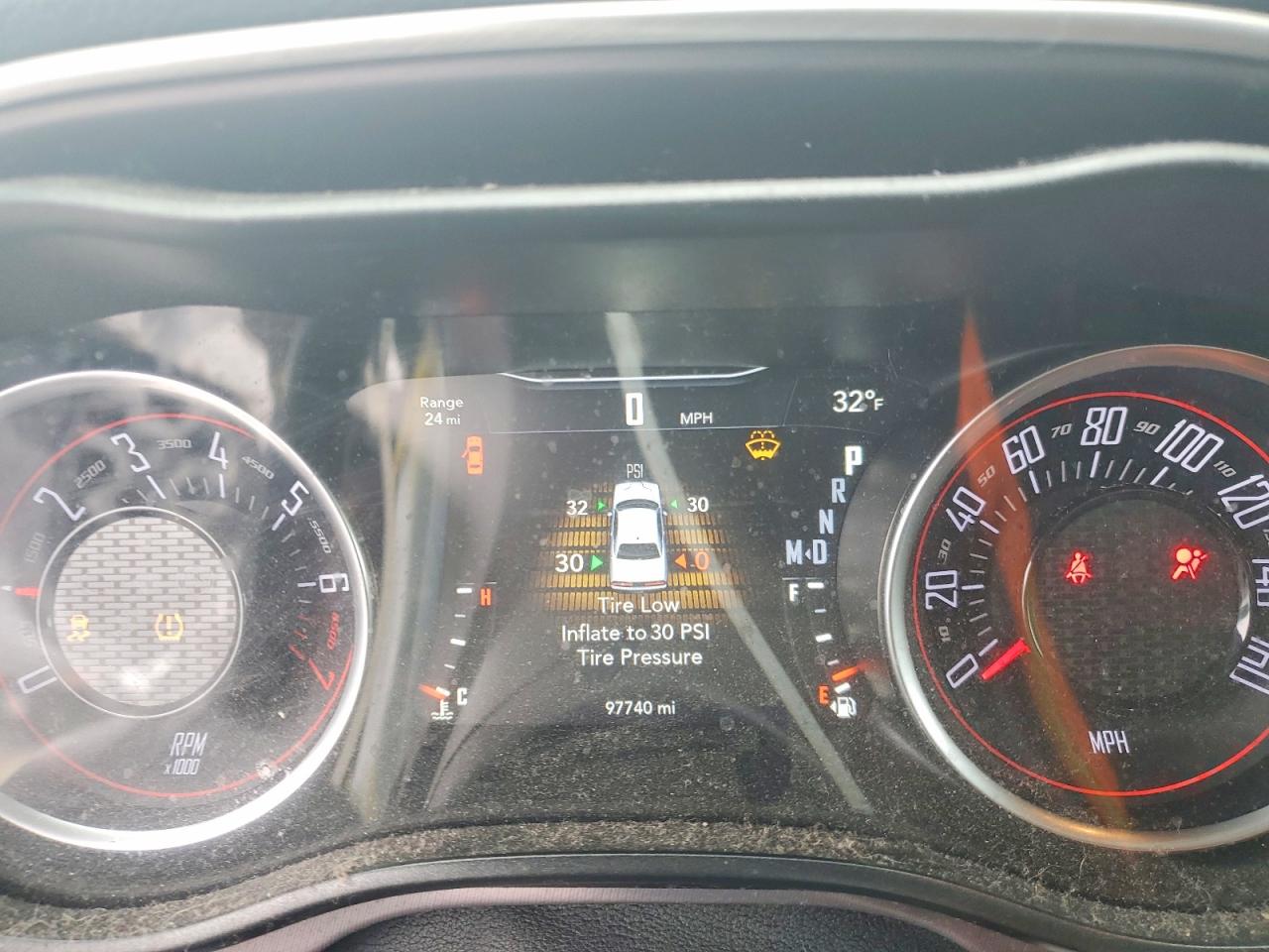 Dodge Challenger Sxt