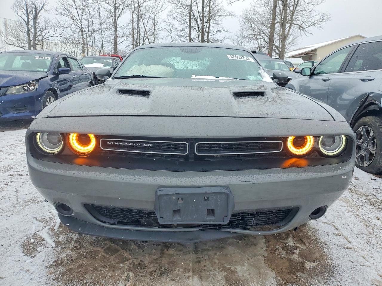 Dodge Challenger Sxt