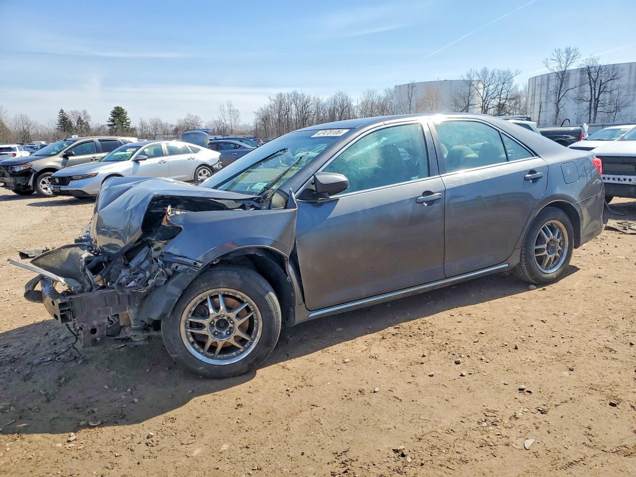Salvage Toyota Camry Image