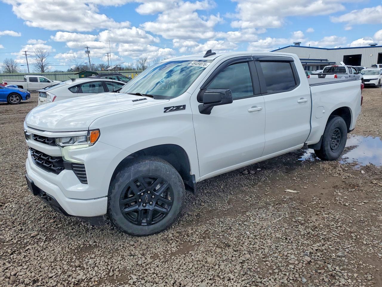 Salvage Chevrolet Silverado Image