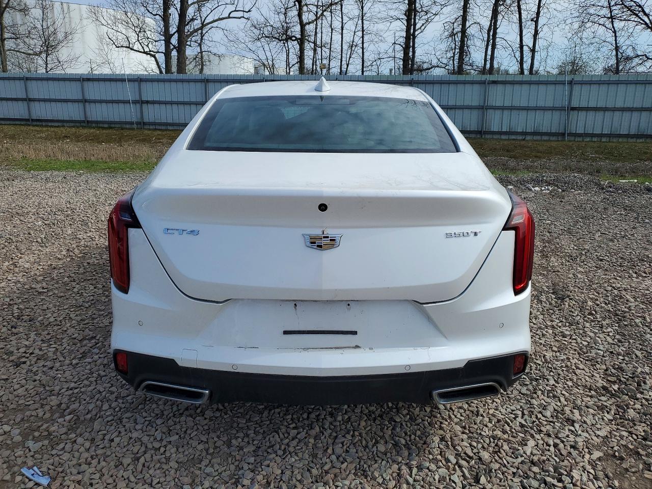 Cadillac CT4 Premium Luxury