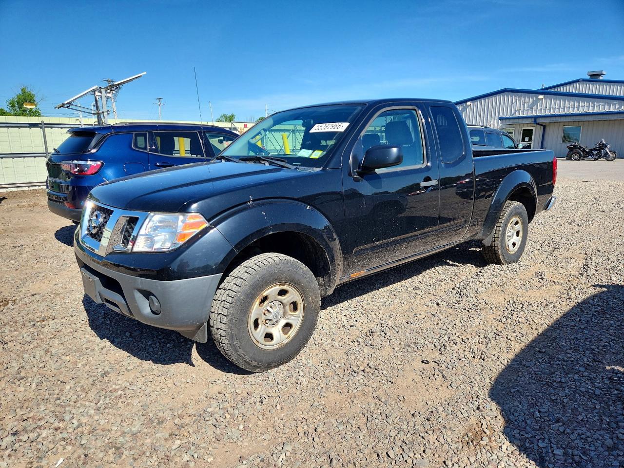 Salvage Nissan Frontier Image