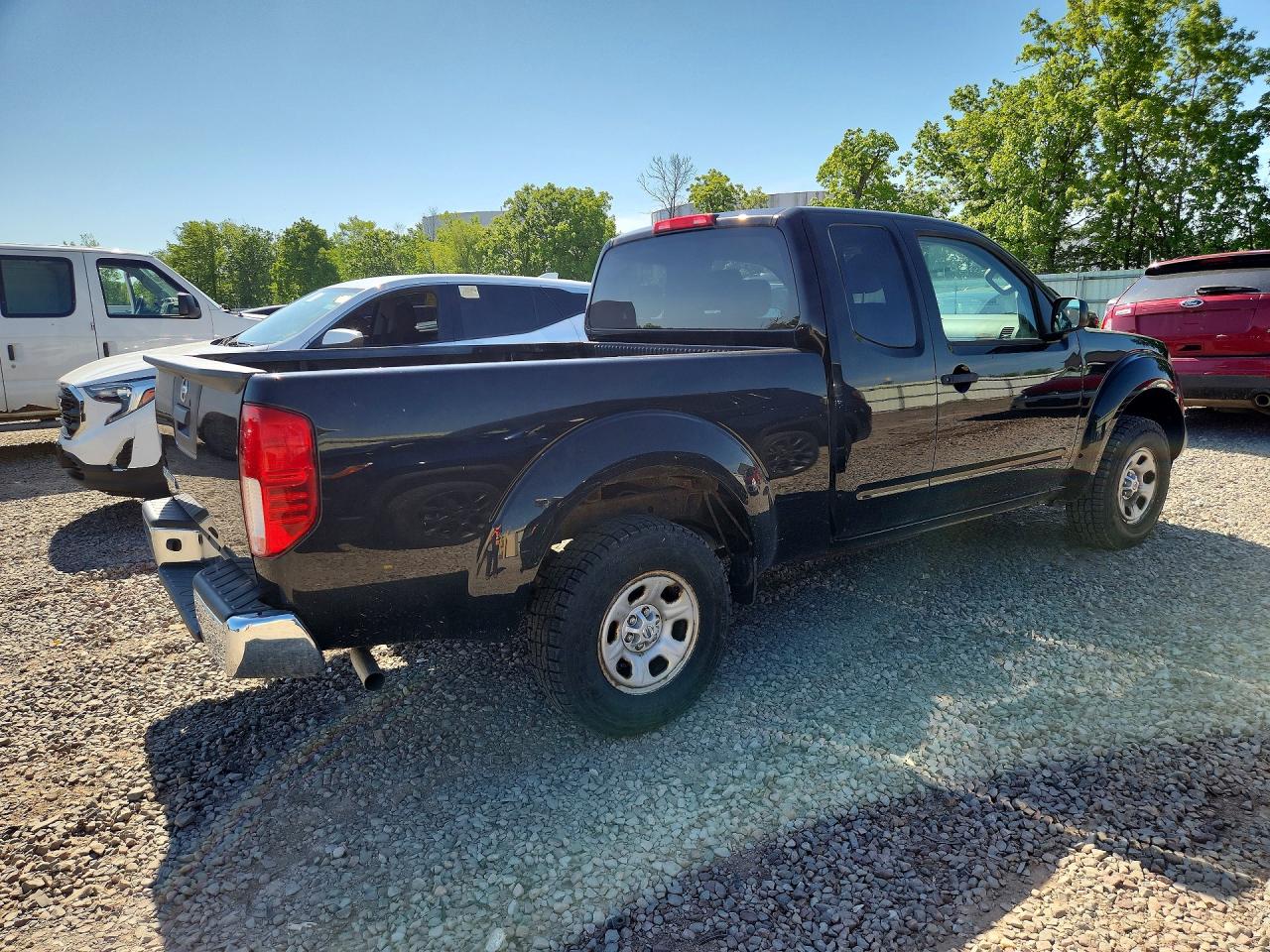 Nissan Frontier S