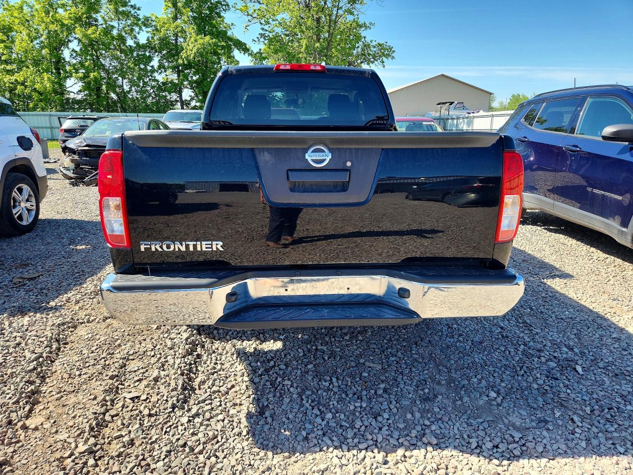 Nissan Frontier S