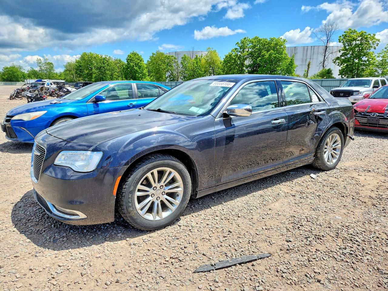 Salvage Chrysler 300 Image