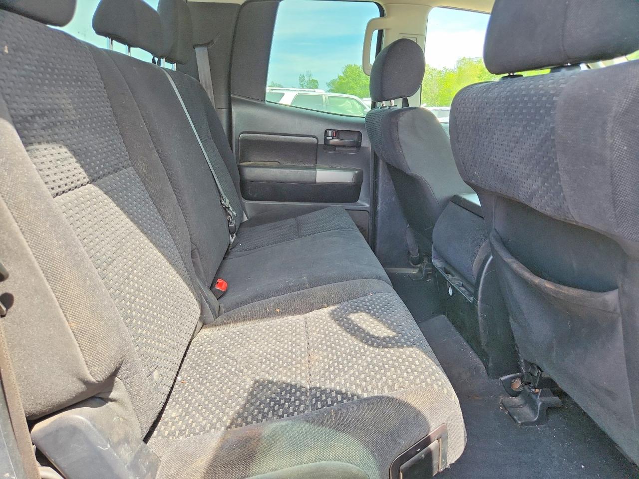 Toyota Tundra Double Cab Sr5