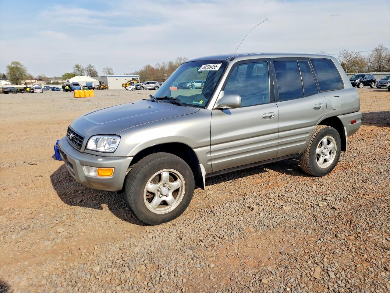 Salvage Toyota RAV4 Image