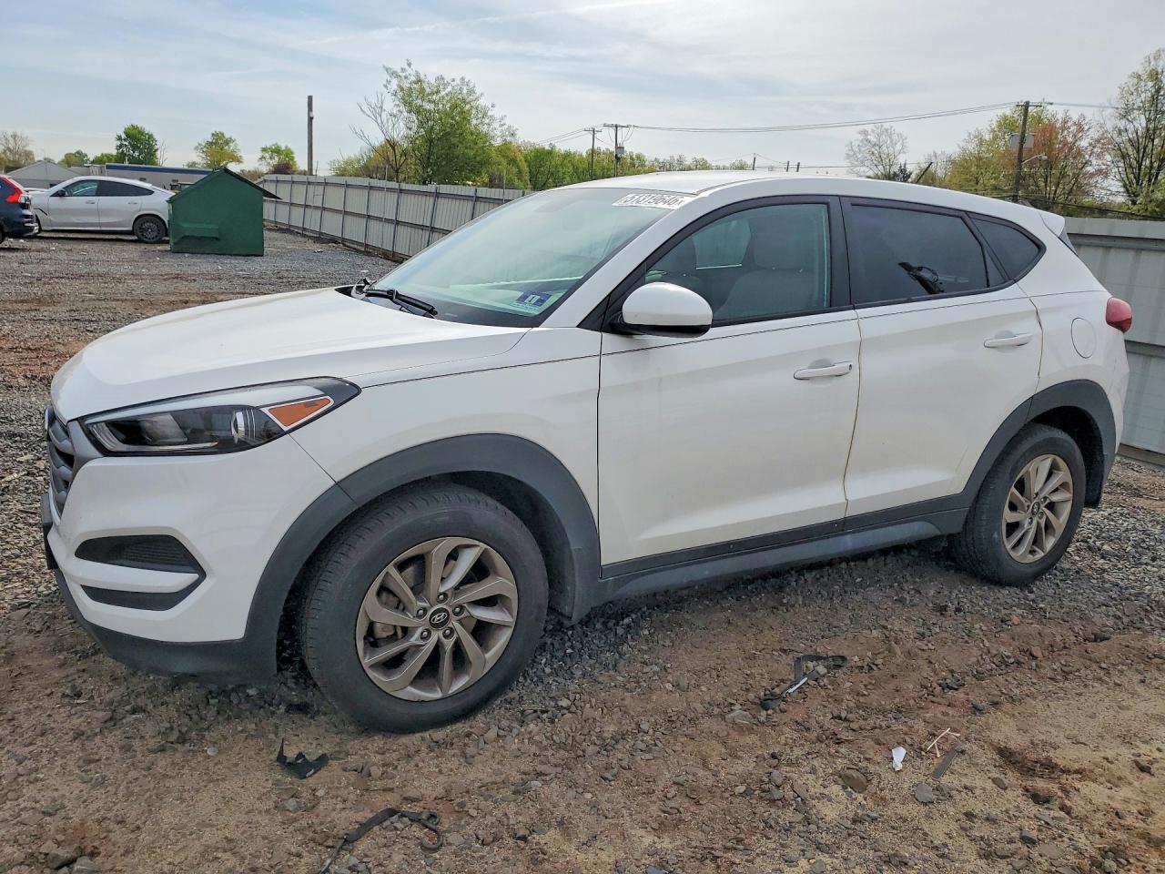 Salvage Hyundai TUCSON Image