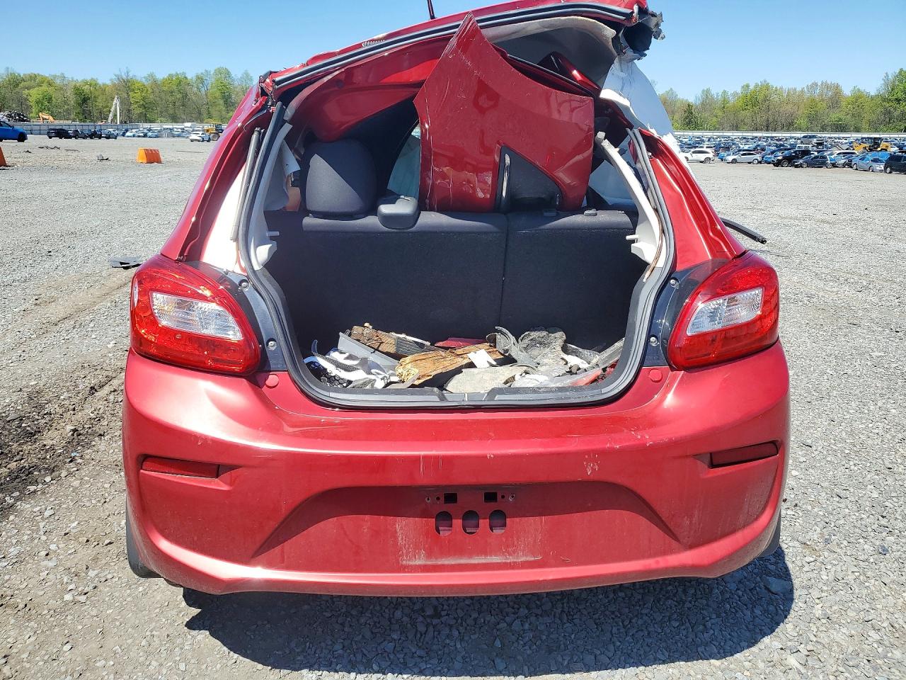 Mitsubishi Mirage Se