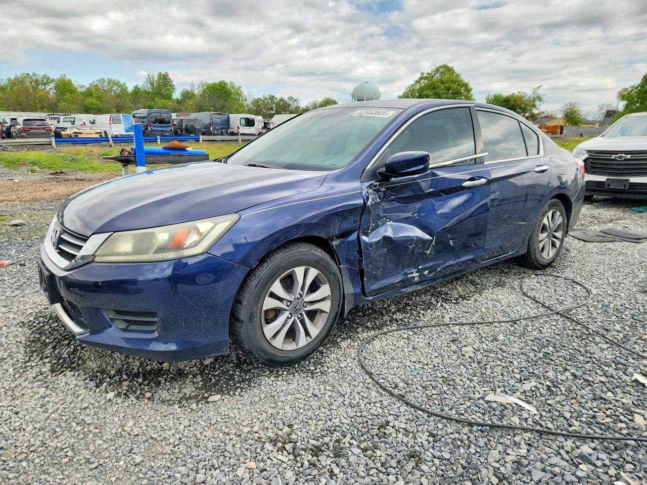 Salvage Honda Accord Image