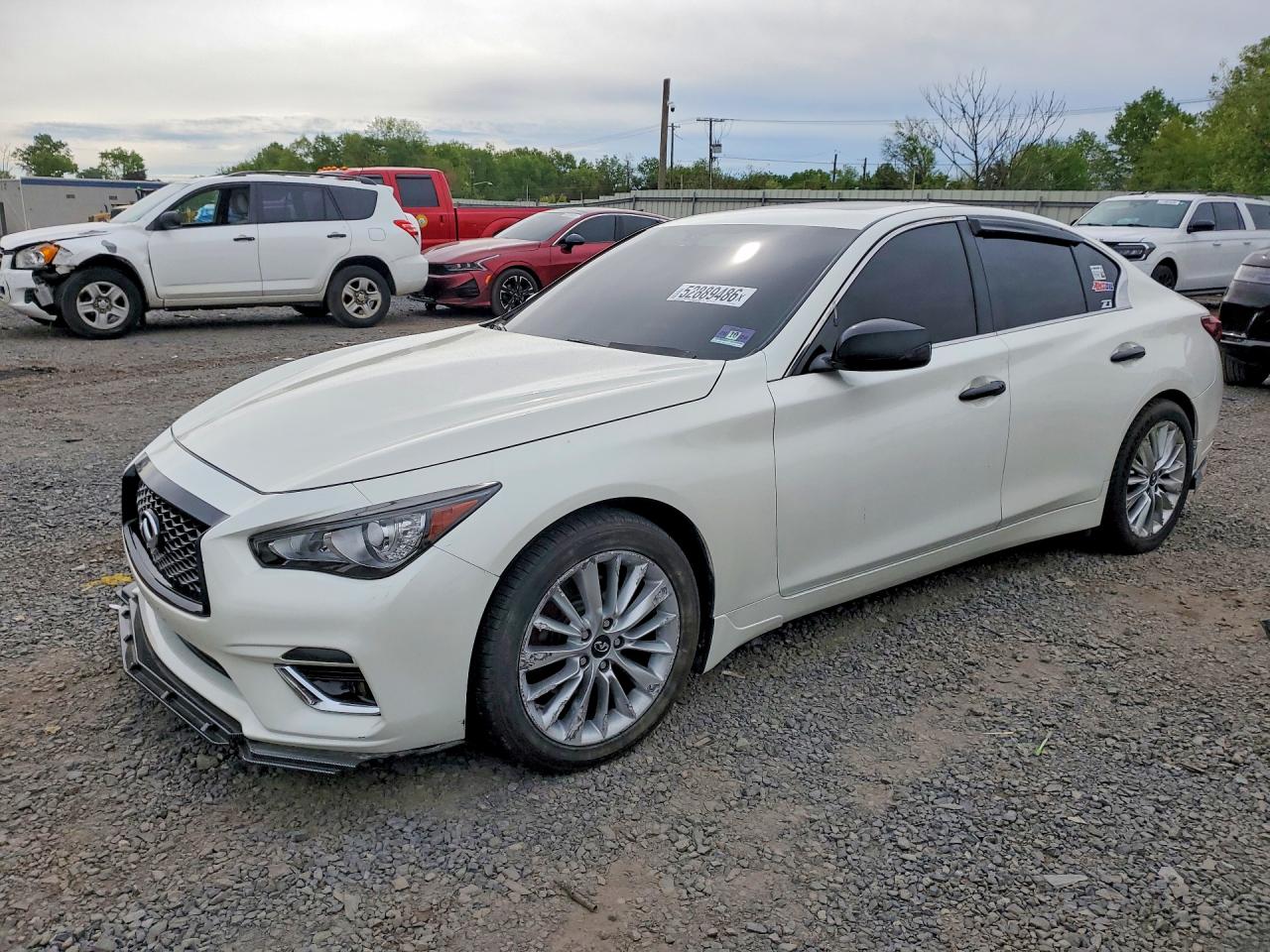 Salvage INFINITI Q50 Image