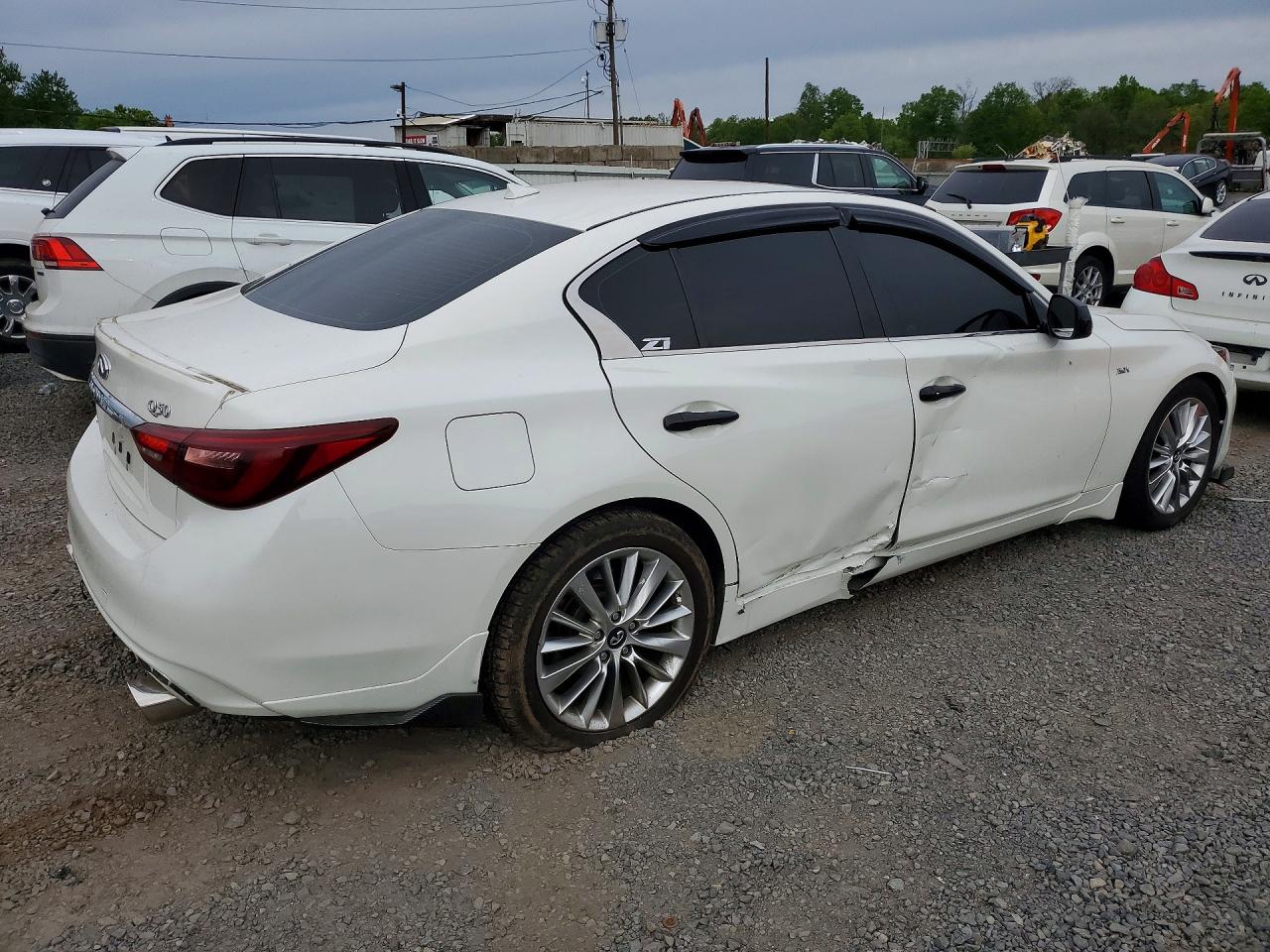 INFINITI Q50 3.0t L 3.0t Luxe