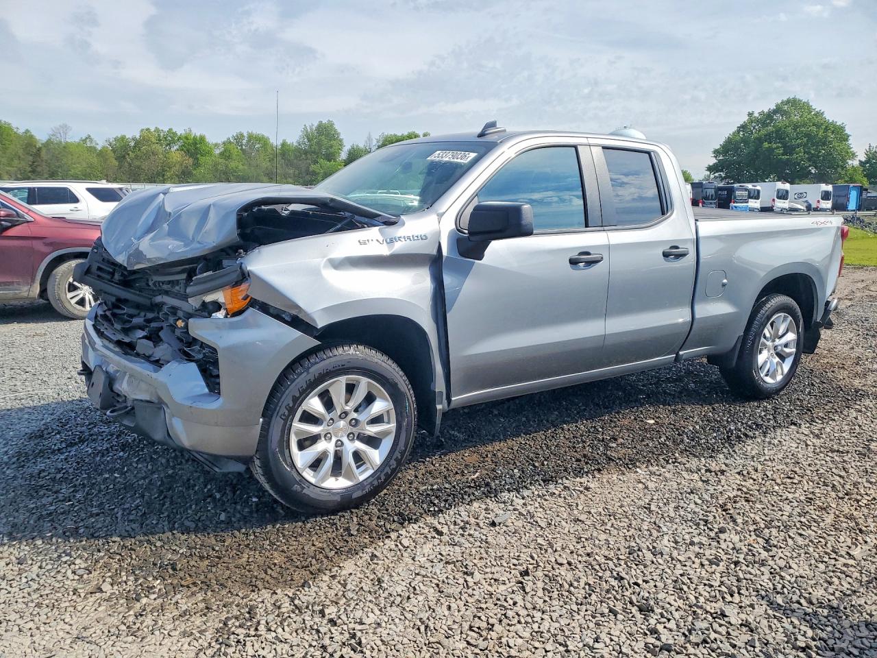 Salvage Chevrolet Silverado Image