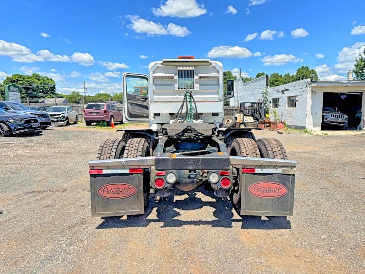 Peterbilt 579
