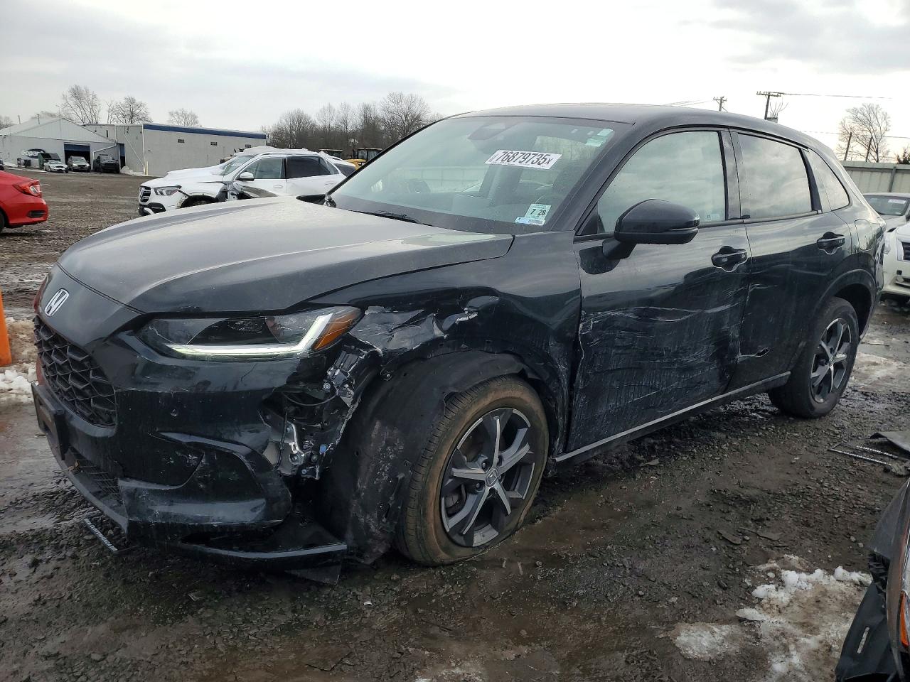 Salvage Honda HR-V Image