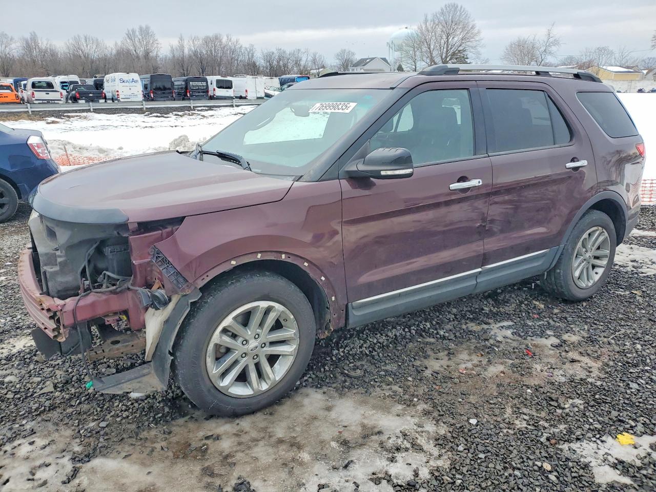 Salvage Ford Explorer Image