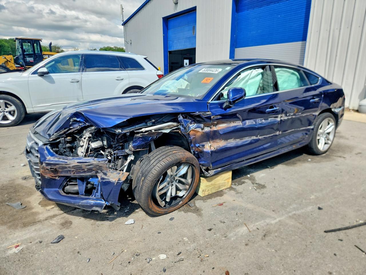 Salvage Audi A5 Image