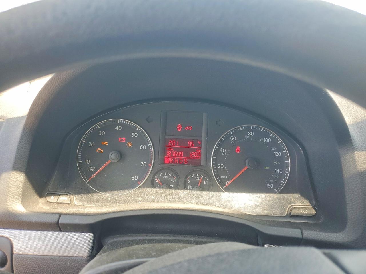 Volkswagen Jetta S