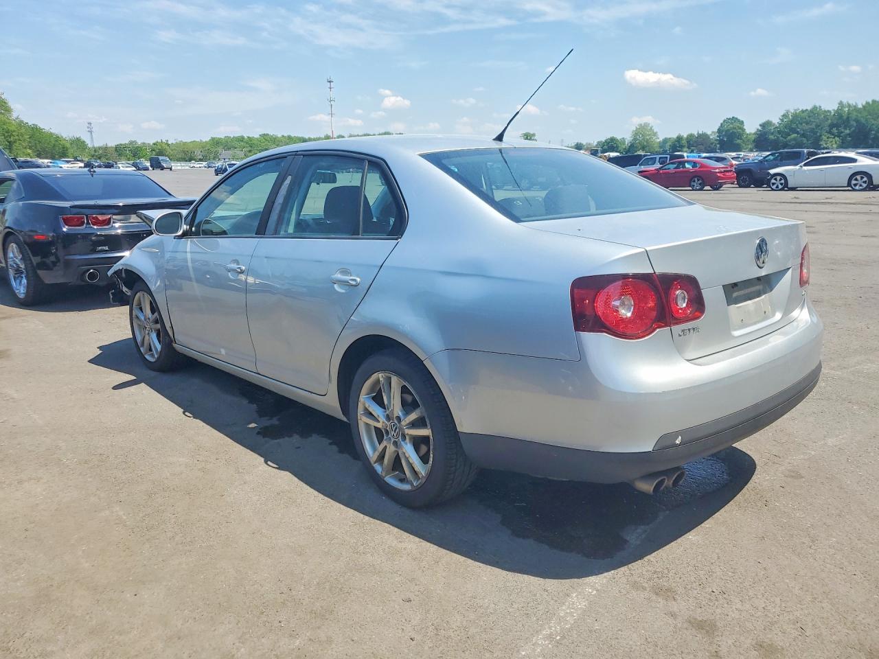 Volkswagen Jetta S
