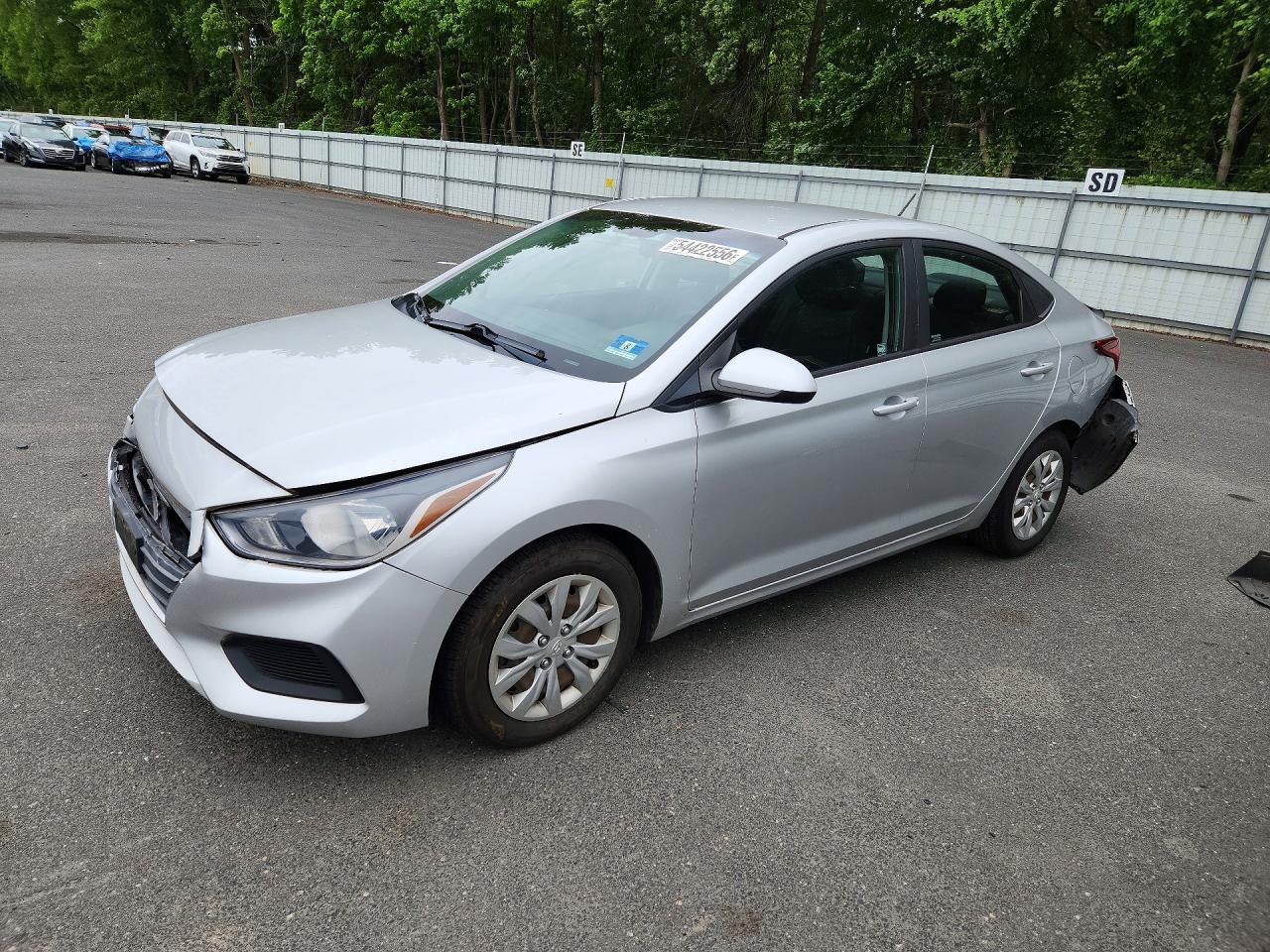 Salvage Hyundai ACCENT Image