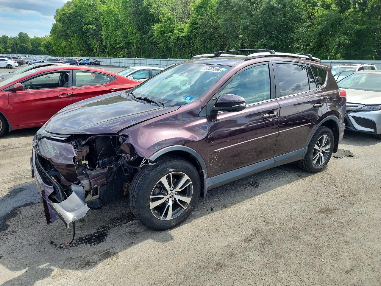 Salvage Toyota RAV4 Image